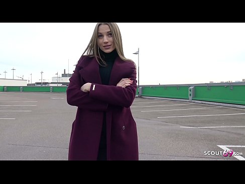 ❤️ 德国侦察员是一个梦想触摸斯蒂尔，停车场告诉和性感的钱 Sex video