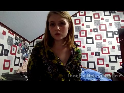 ❤️ 来自俄罗斯的年轻金发碧眼的学生喜欢更大的阴茎。 Sex video