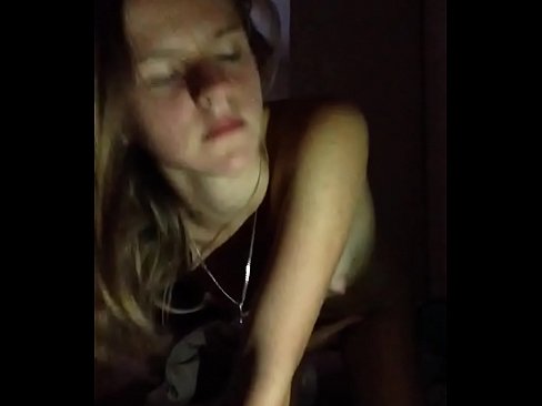 ❤️ 一个女孩自慰并射精 Sex video